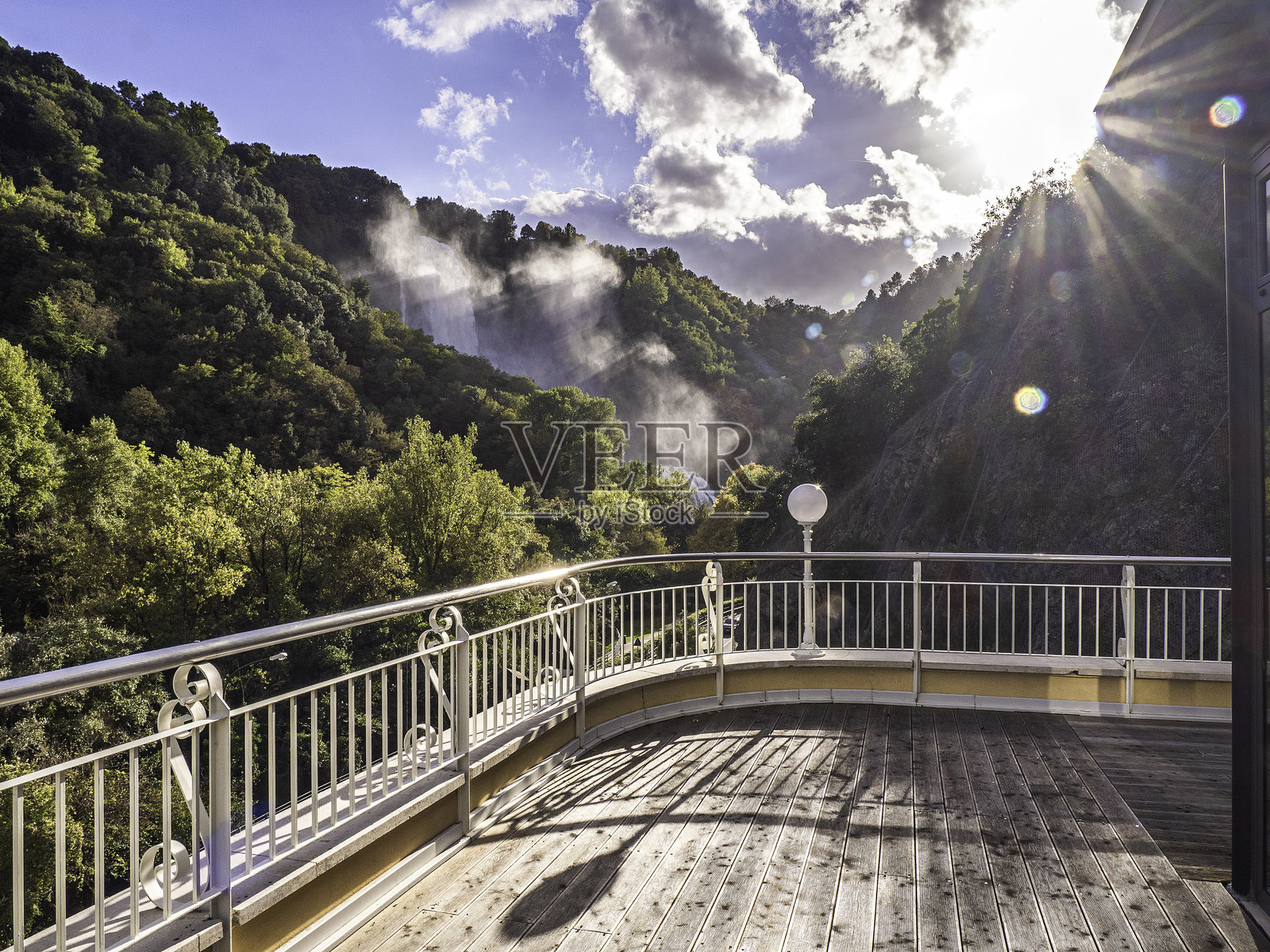 马尔莫尔瀑布照片摄影图片