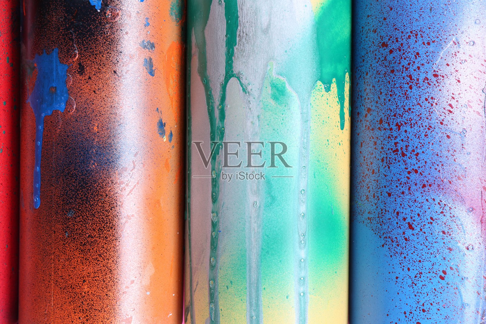 不同喷漆罐作为背景，俯视角度照片摄影图片