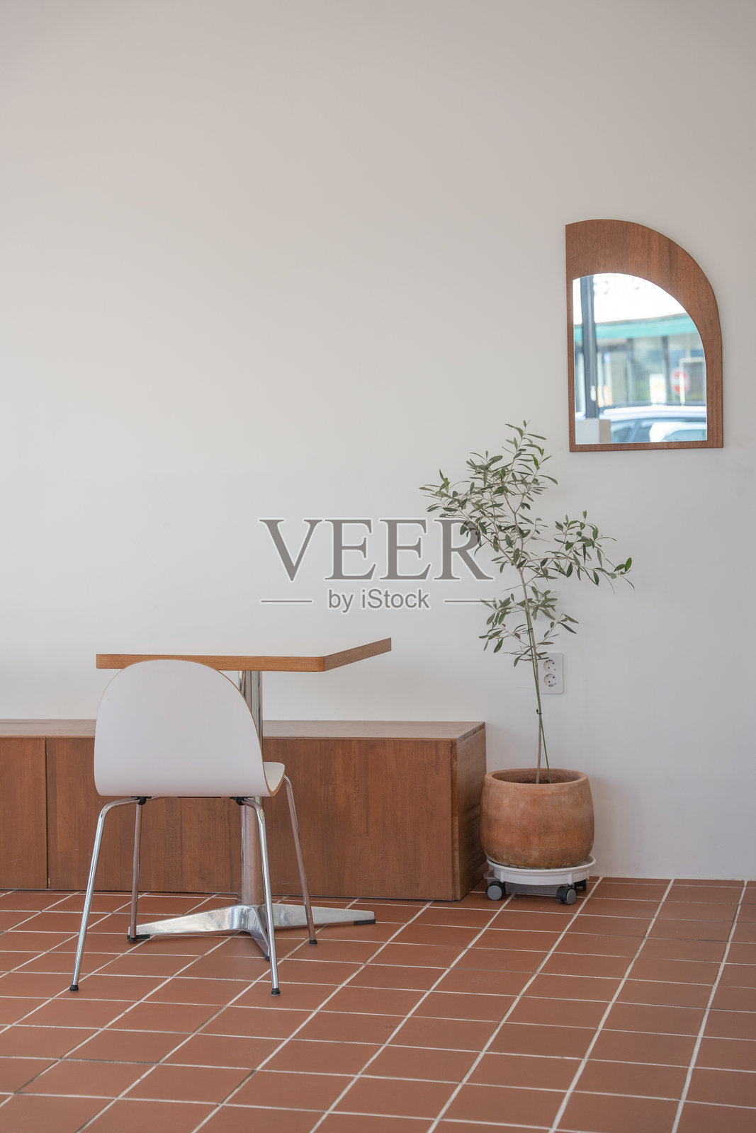 拥有漂亮室内设计的咖啡馆照片摄影图片