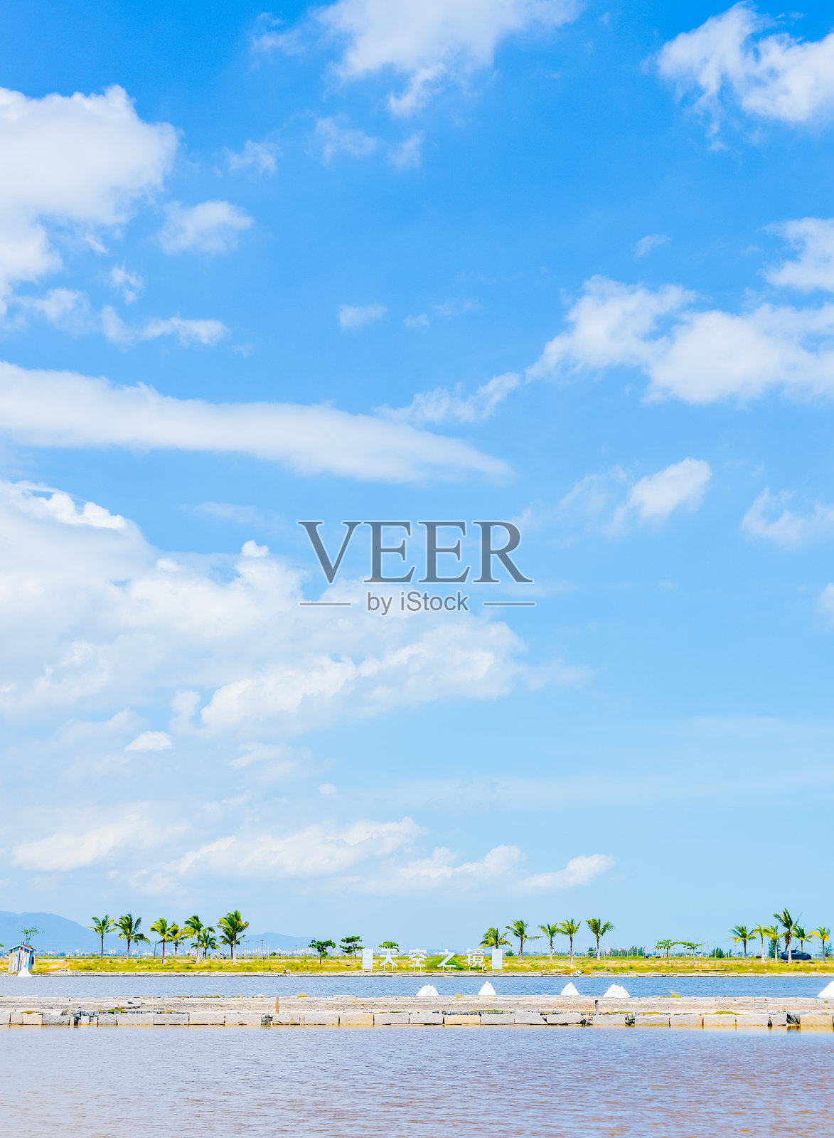 海南乐东莺歌海盐场照片摄影图片