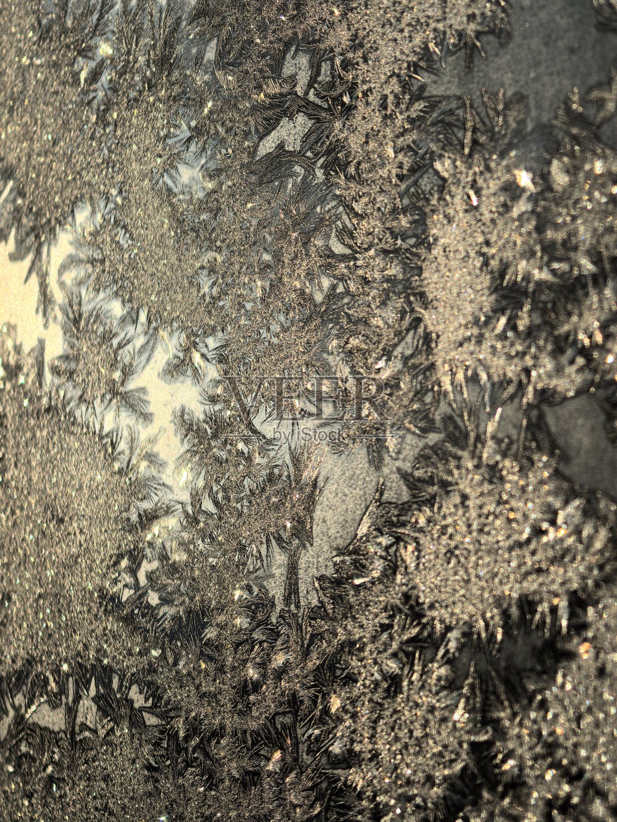 霜花图案，玻璃图案，霜，冰冻玻璃，窗户上的霜花图案，雪的特写，雪的微距摄影，美丽的雪花照片，美丽的雪景照片，雪背景纹理，白背景，雪花的特写，美丽的冬季照片摄影图片