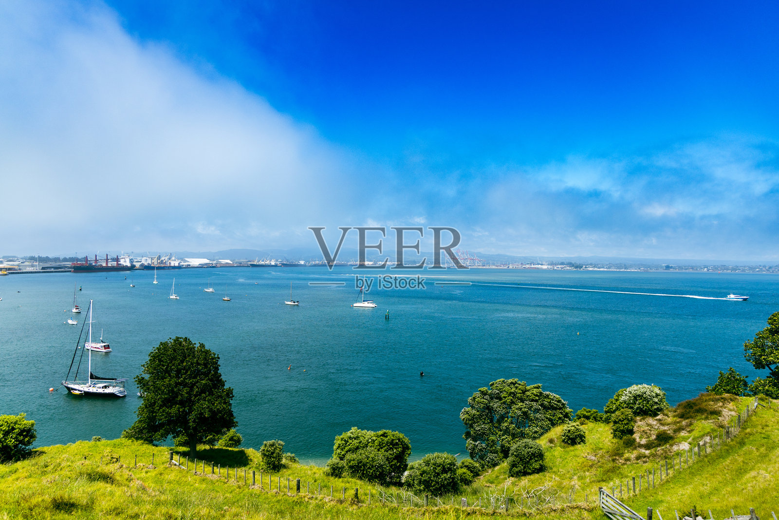 帆船 绿松石湾 靠近绿色岬角照片摄影图片