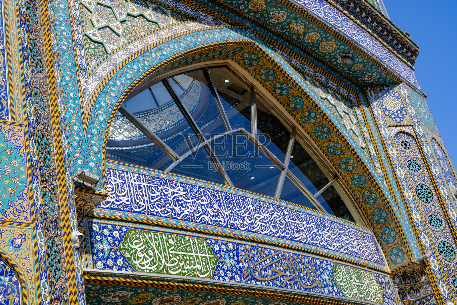 伊拉克卡尔巴拉，2023年2月4日：卡尔巴拉市侯赛因圣陵的照片照片摄影图片