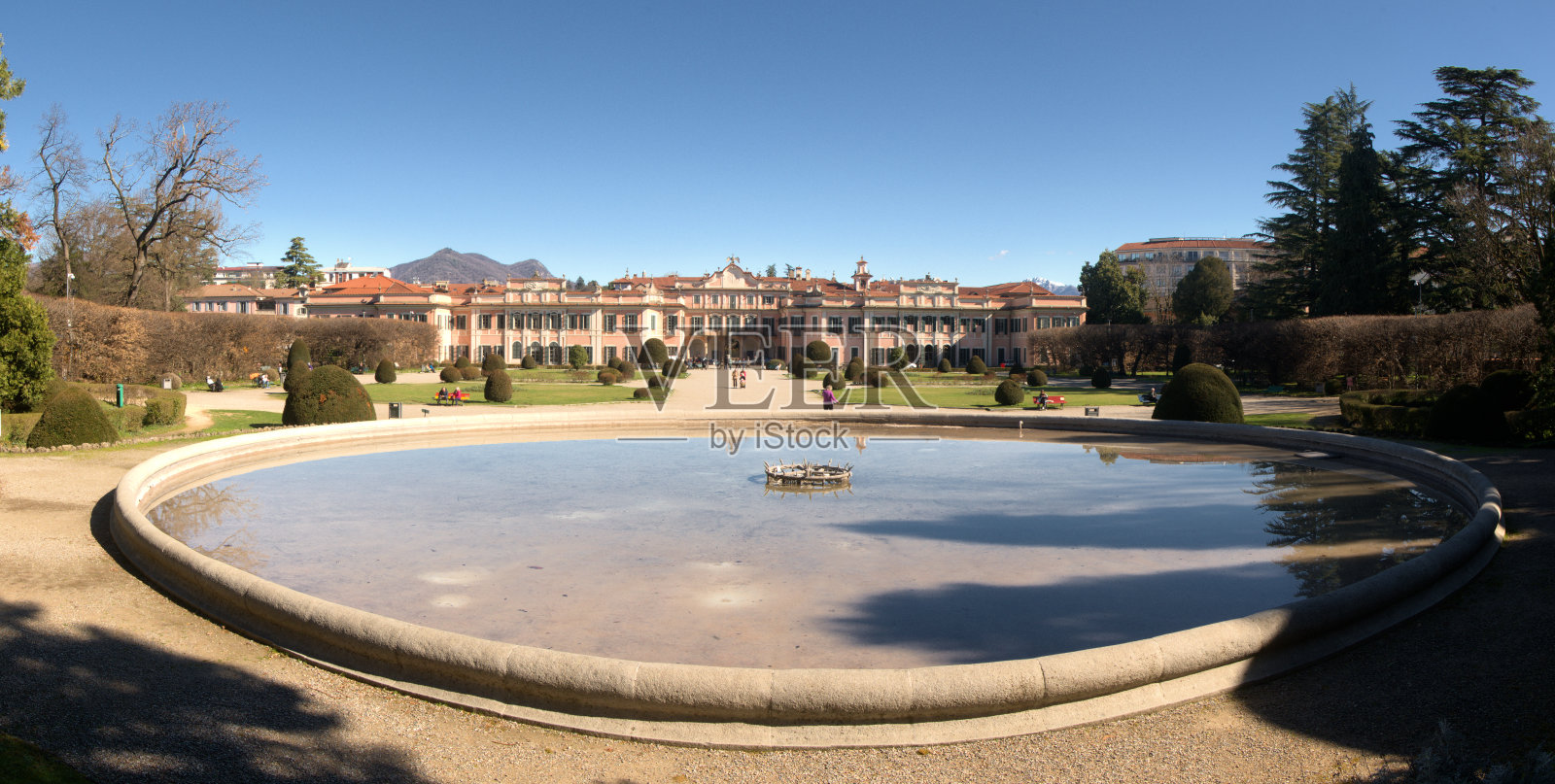 瓦雷泽市政厅，伦巴第照片摄影图片