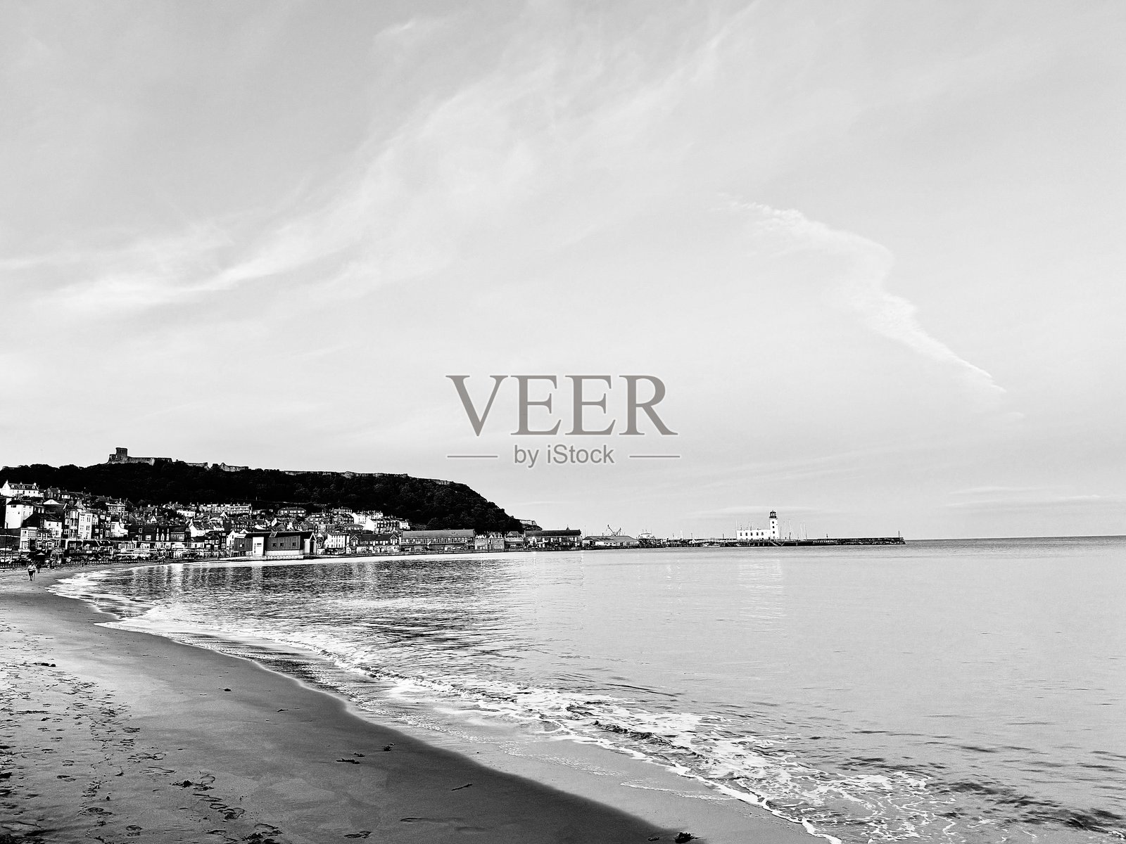 北约克郡的斯卡伯勒海岸线照片摄影图片