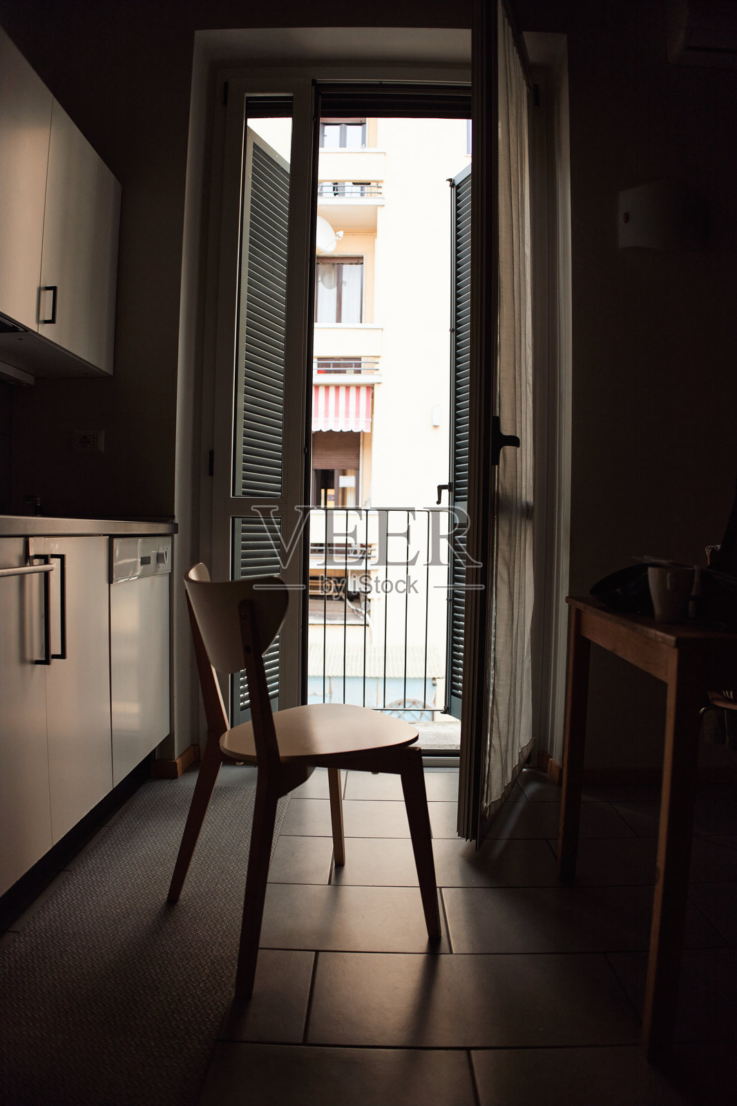 公寓里的早晨照片摄影图片