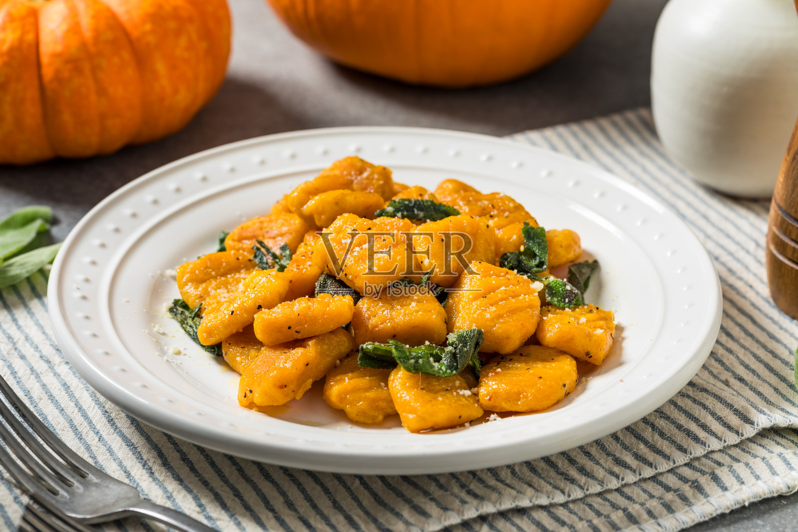 健康自制意大利南瓜意式饺子照片摄影图片