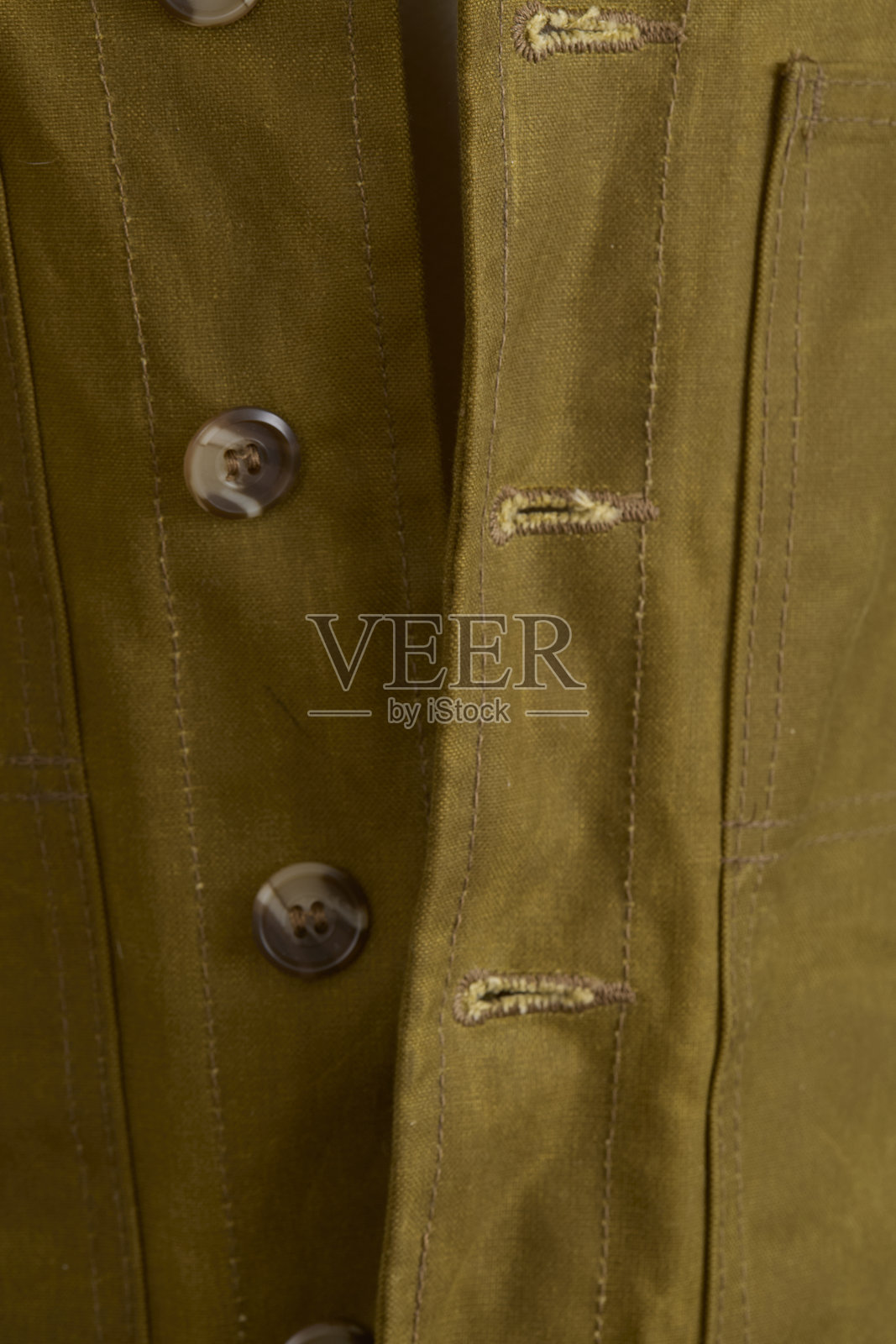 蜡制马甲放在人体模型上照片摄影图片