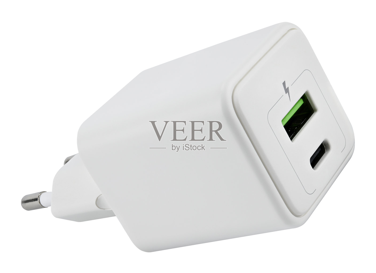 快速USB和Type-C充电器适配器，孤立在白色背景上。全景深。照片摄影图片