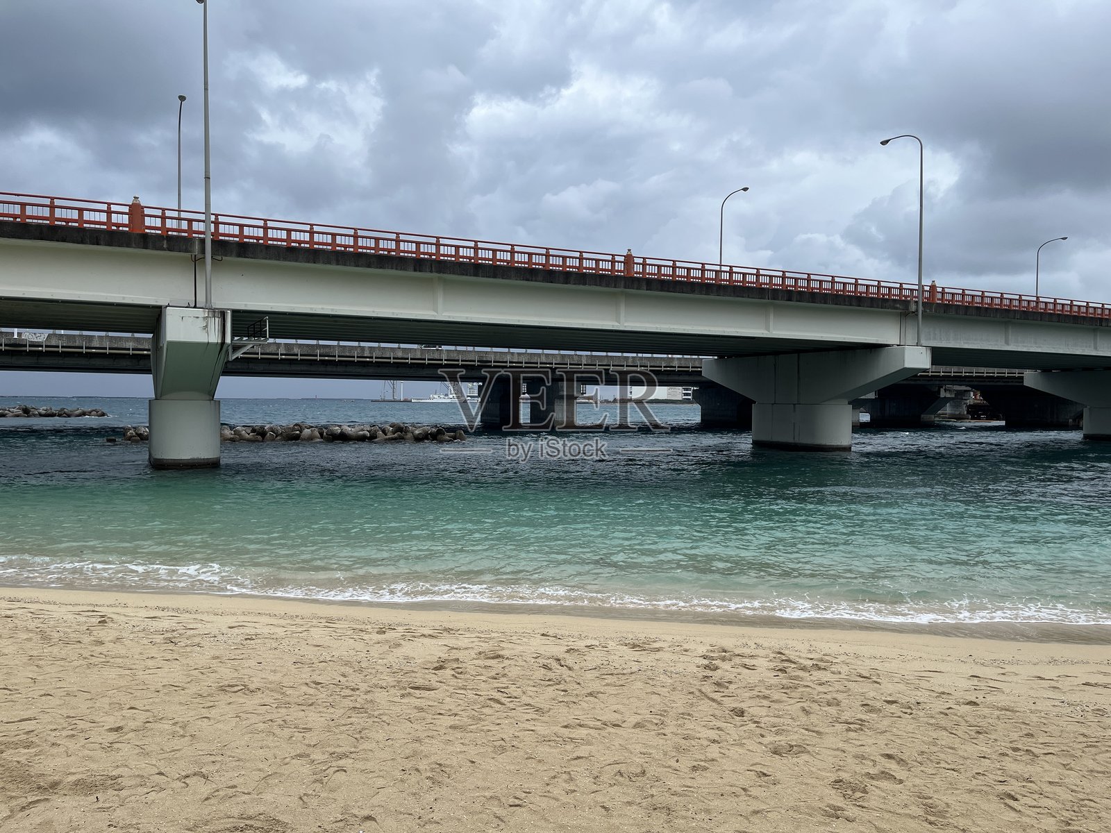 那霸海滩的景色照片摄影图片