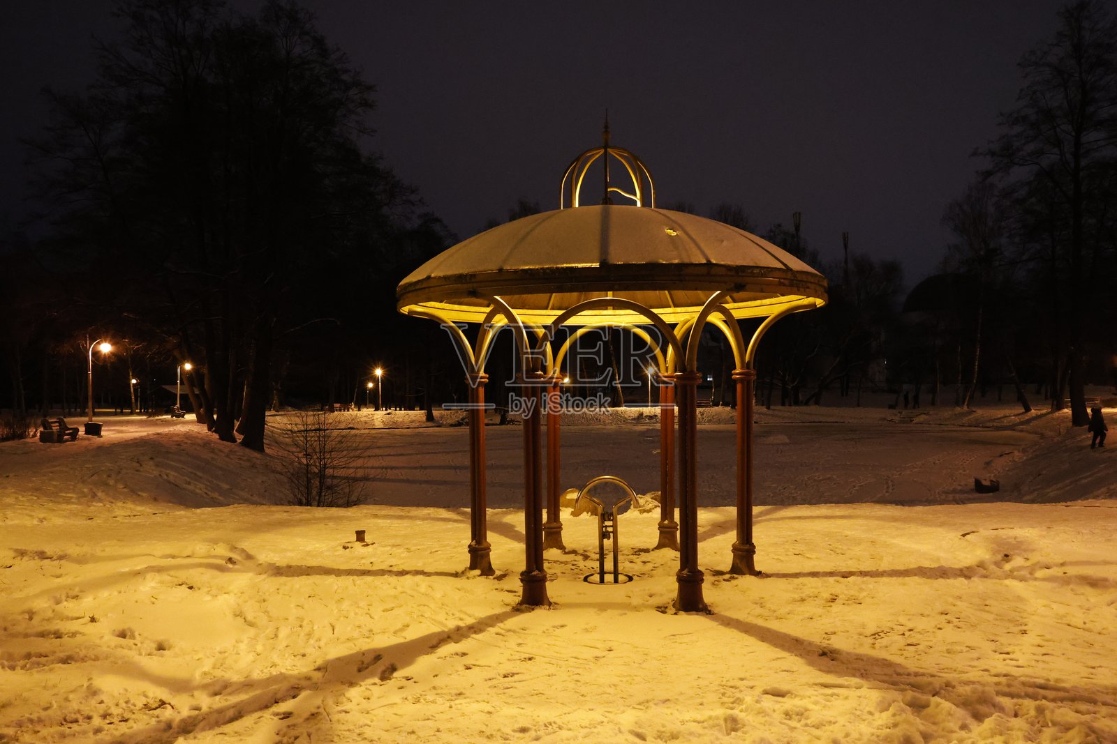 冬夜公园照片摄影图片