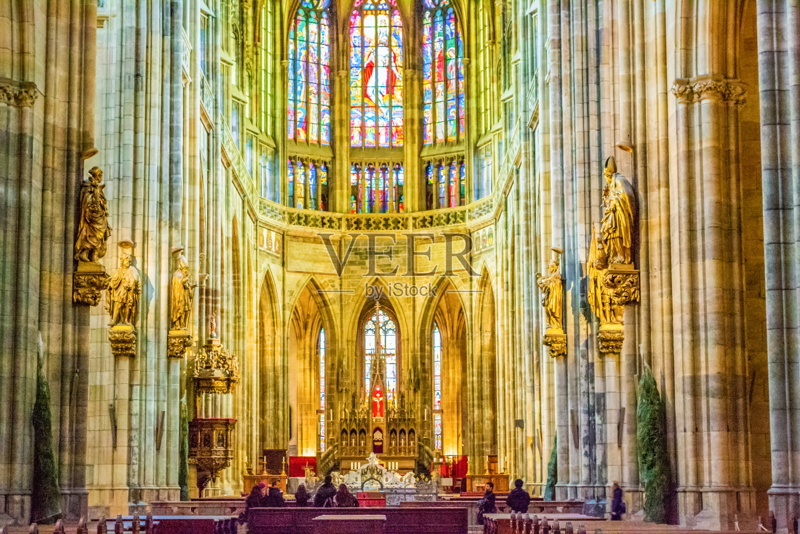 布拉格城堡圣维特大教堂的内部景观，捷克共和国照片摄影图片