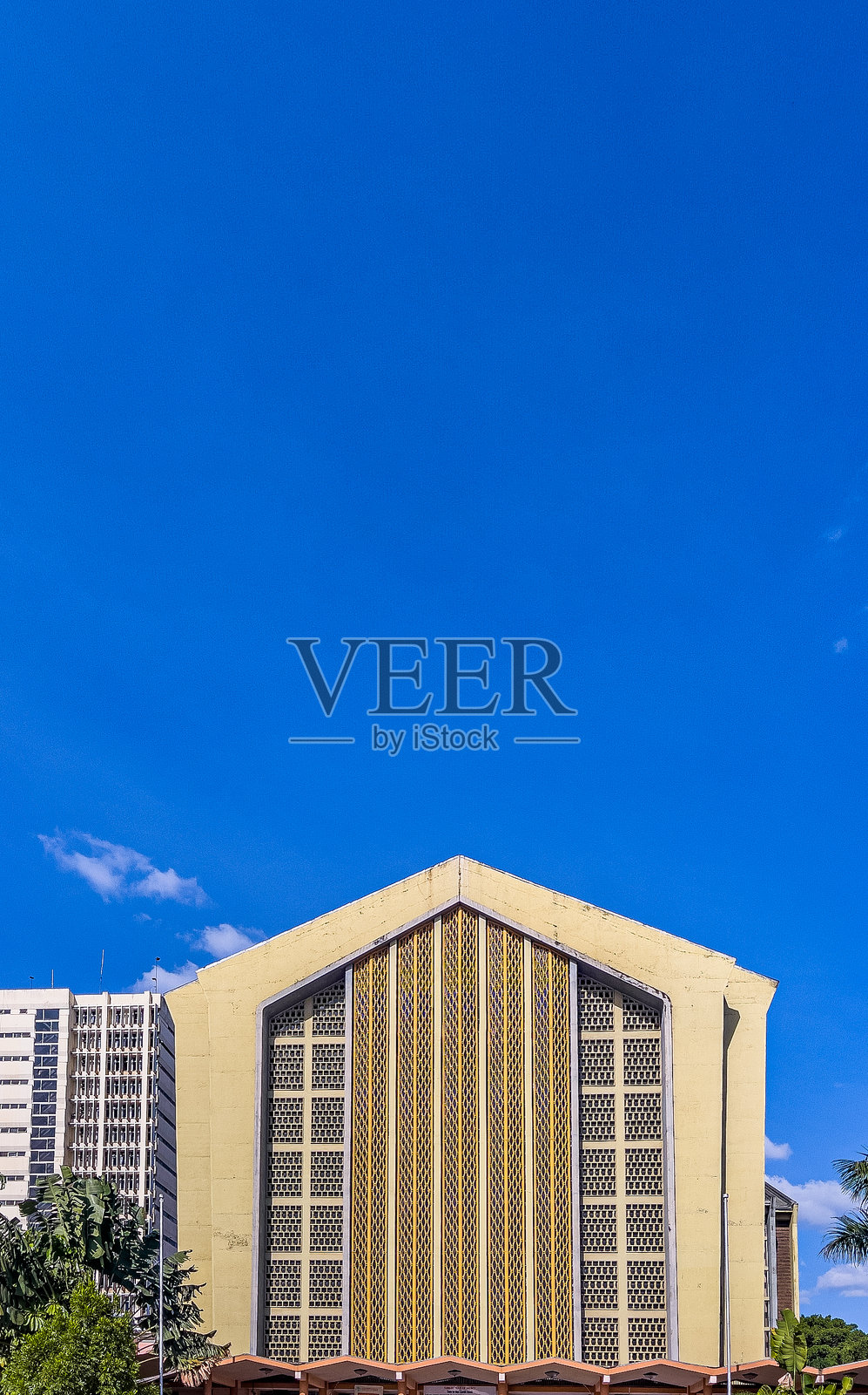 内罗毕市景，肯尼亚东非首都，城市天际线，摩天大楼，现代建筑，办公楼，道路，街道，高速公路照片摄影图片