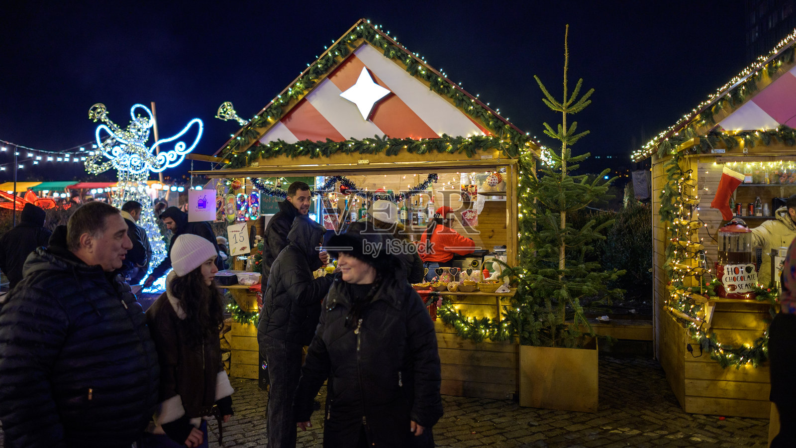 格鲁吉亚首都第比利斯的传统圣诞市集和村庄照片摄影图片