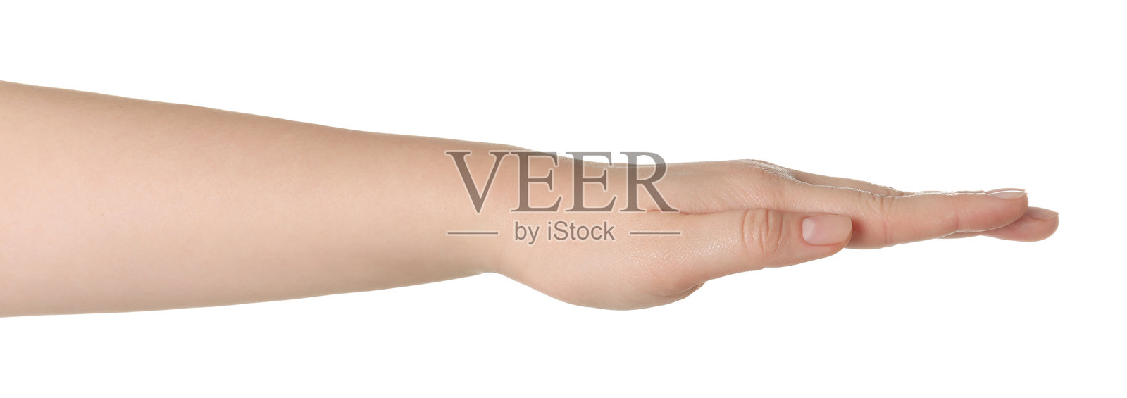 玩石头剪刀布。女子在白色背景下展示纸张手势，特写照片摄影图片