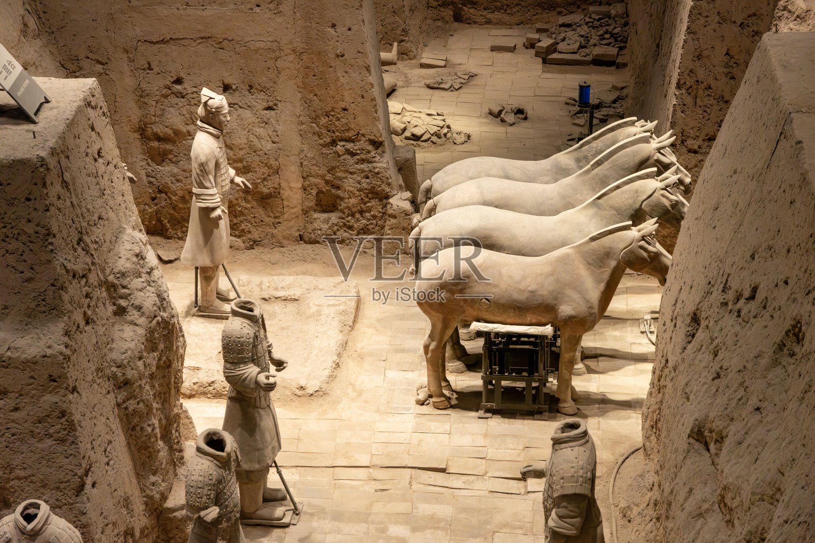 秦始皇陵兵马俑，位于中国陕西省西安市。照片摄影图片