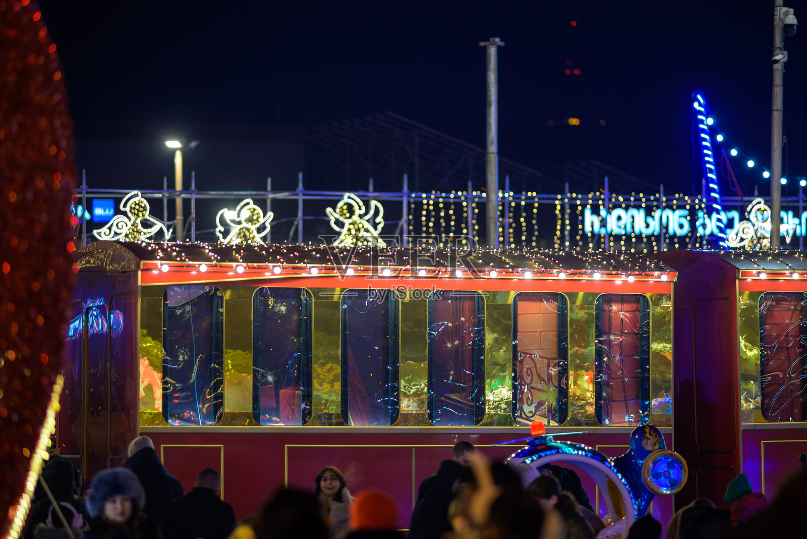 格鲁吉亚首都第比利斯的节日圣诞市场和村庄照片摄影图片