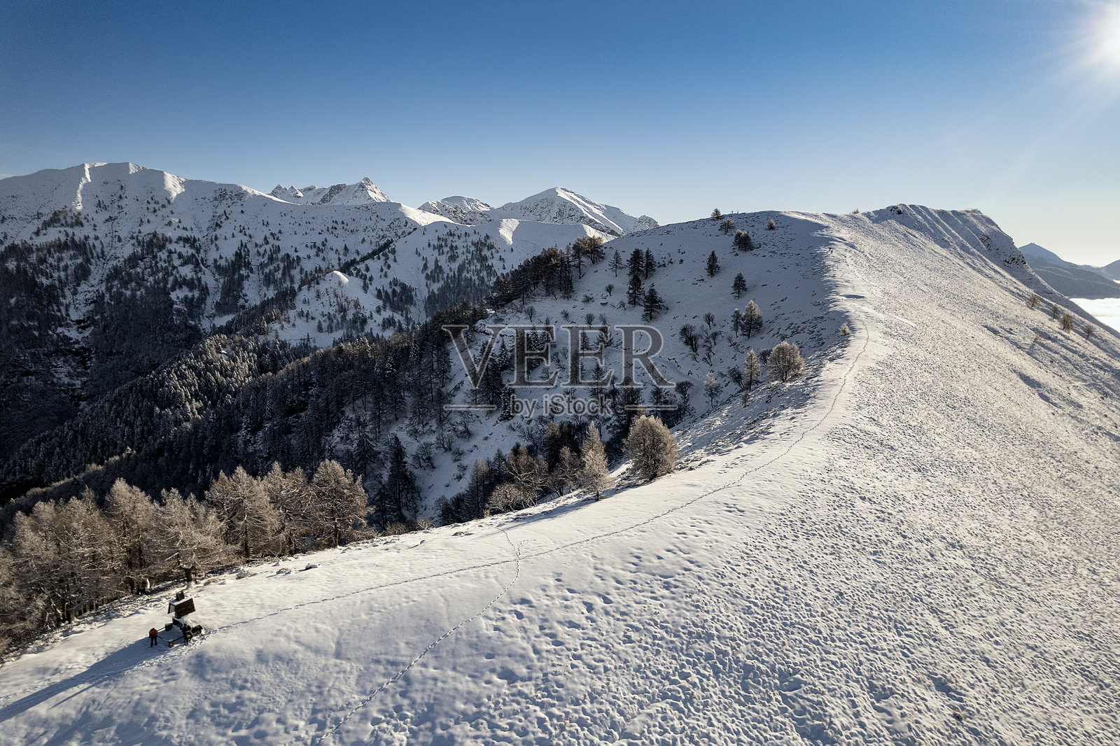 奥利诺峰的山脊照片摄影图片