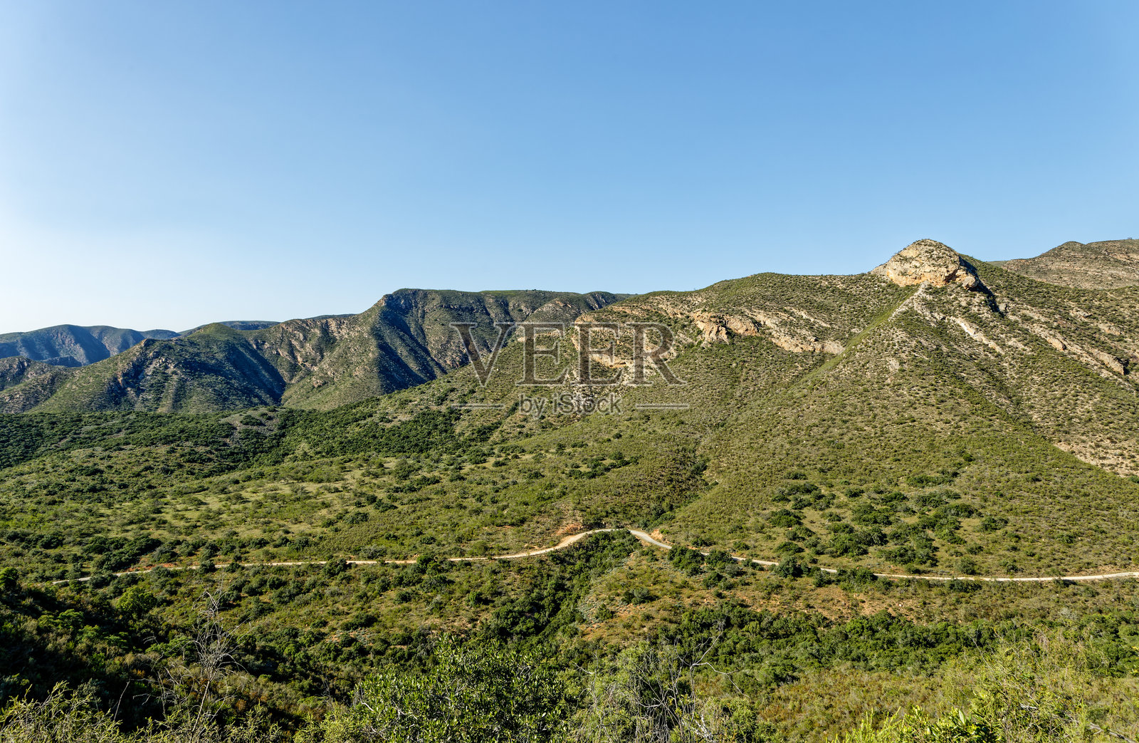 险峻山隘的景观照片摄影图片