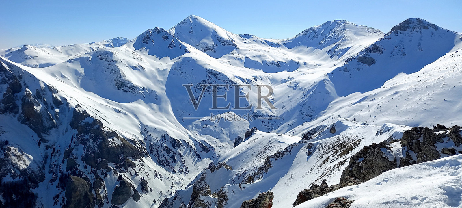 大自然的壮丽：徒步与山地探险照片摄影图片