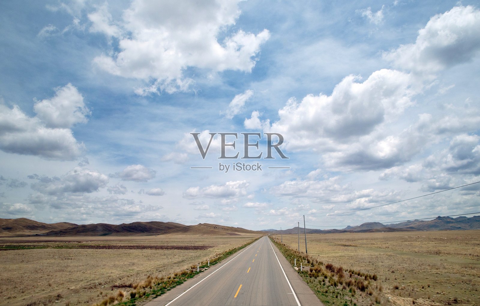 安第斯高原库斯科至普诺的高速公路照片摄影图片