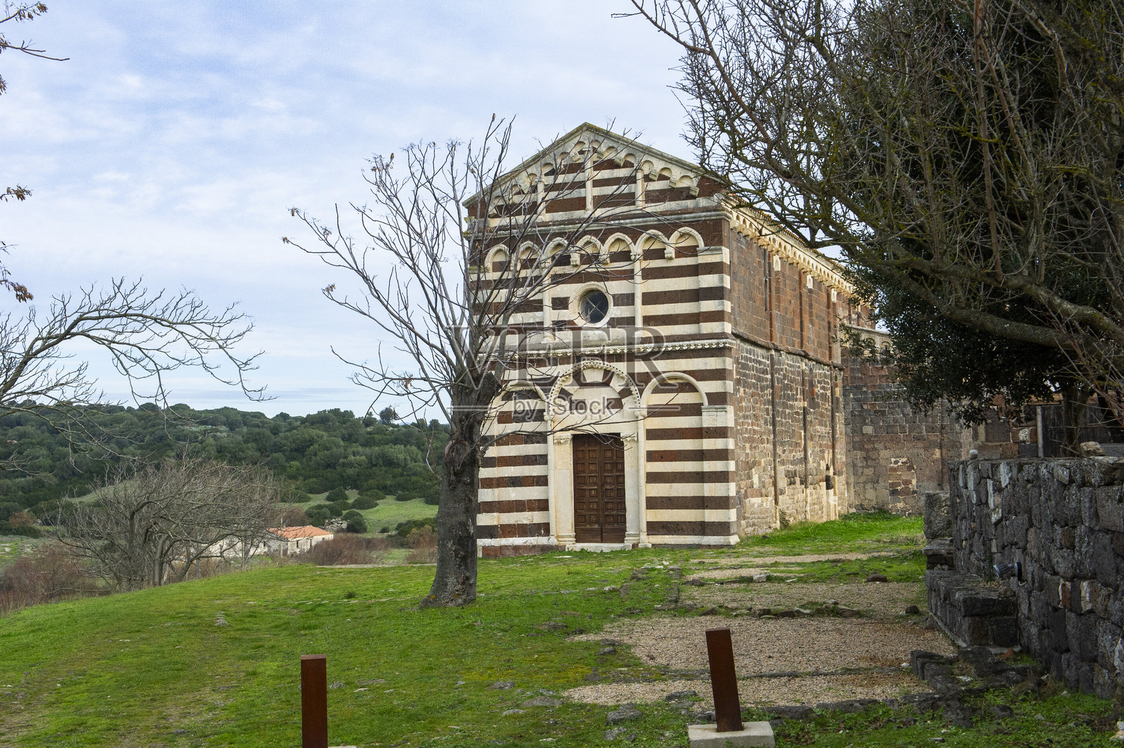 圣彼得罗修道院；比萨-罗马式；本笃会；修道院照片摄影图片