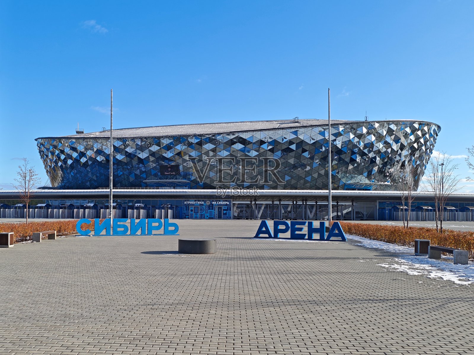 西伯利亚冰球馆，位于新西伯利亚的多功能冰上运动场馆。照片摄影图片