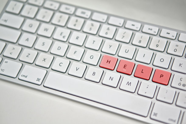 白色键盘，红色按钮和文字帮助图片下载