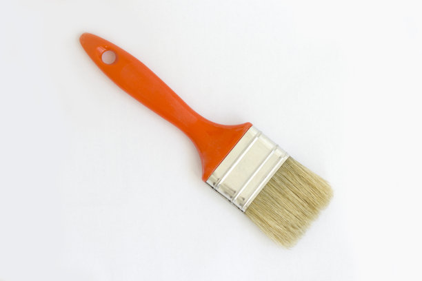 油漆刷隔离在白色背景上图片下载