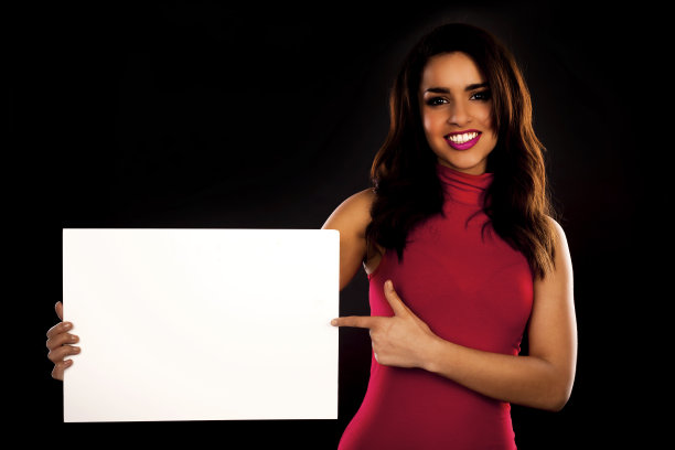 漂亮的女人广告。图片下载