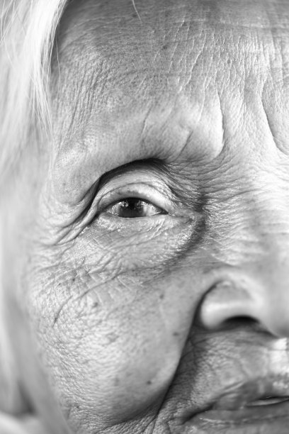 资深亚洲女人图片下载