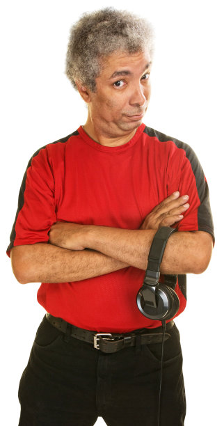 持怀疑态度的中年男人图片下载