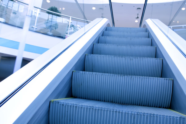 透视蓝色自动扶梯抽象的脚步声图片下载