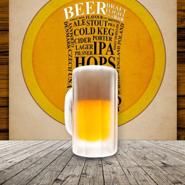 新鲜的冰镇啤酒图片下载