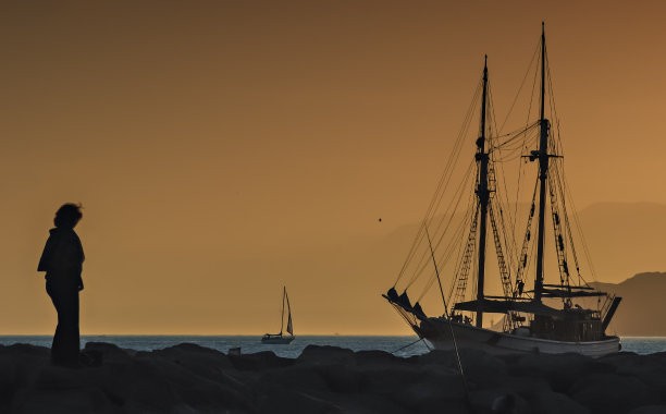 埃拉特沙尘暴后的傍晚图片下载