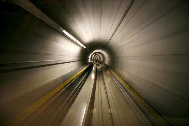 火车的速度图片下载