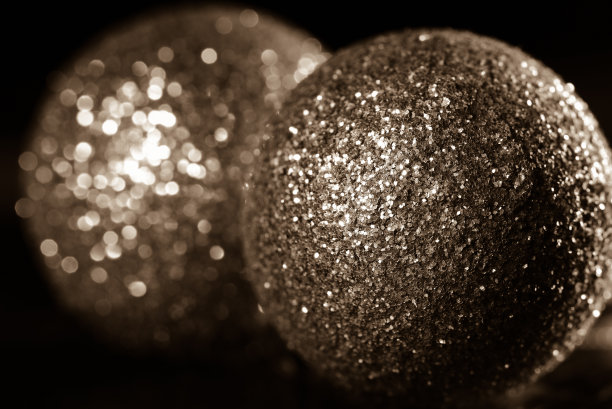 闪闪发光的球图片下载