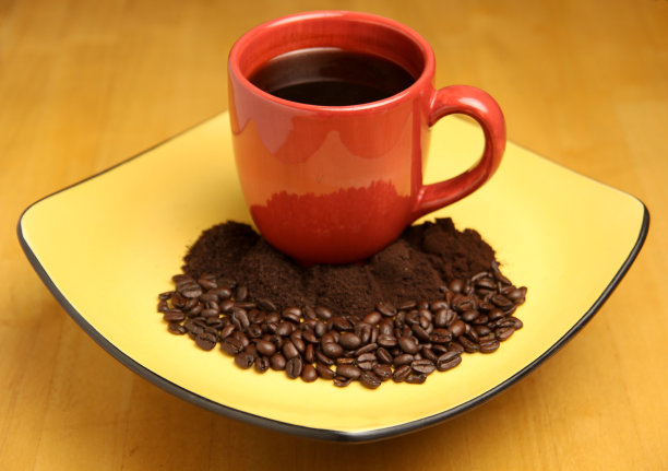 咖啡，全豆和木屑图片下载