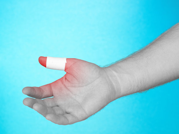 指尖粘绷带。图片下载