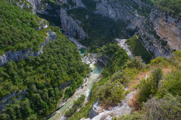 从高处俯瞰凡尔登峡谷图片下载