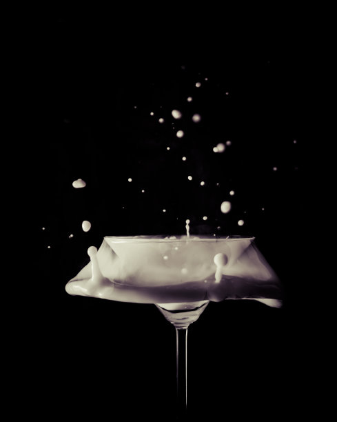 牛奶玻璃图片下载