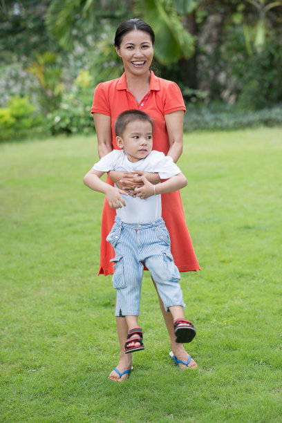 玩得开心图片下载