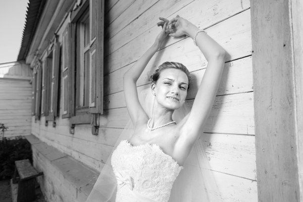 新娘的画像图片下载