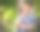 在户外吸烟的男子(关于吸烟的图片)图片下载