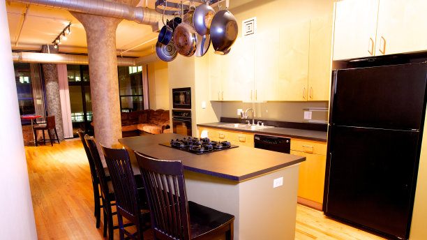 阁楼的厨房图片下载