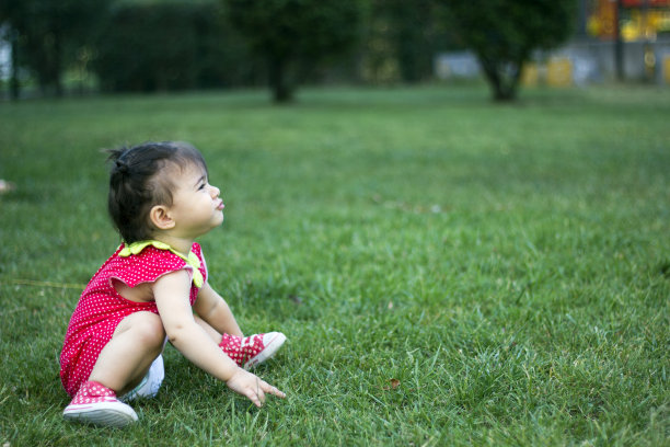 抱怨孩子图片下载