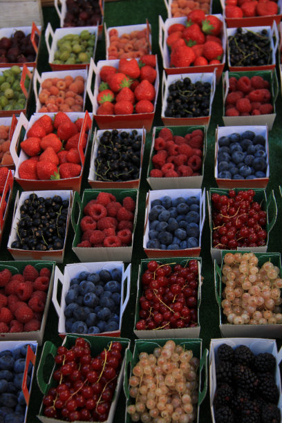 浆果在盒子里图片下载