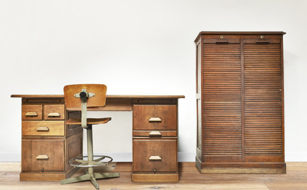 古董桌子图片下载