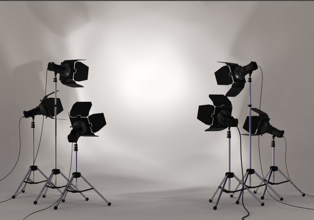 工作室灯光墙上的聚光灯图片下载