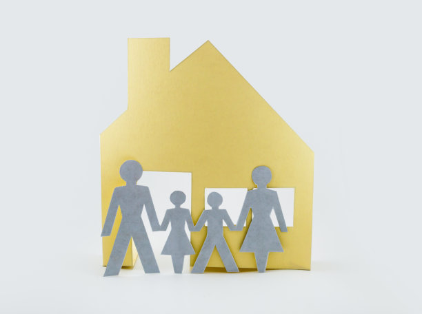 有房子的家庭图片下载